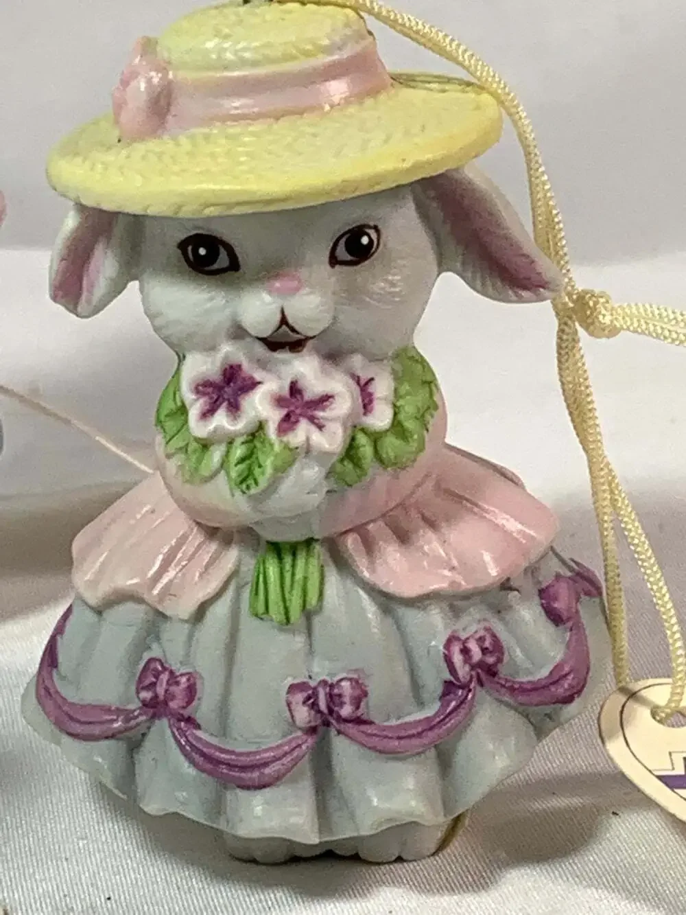 HTF Vintage Potpourri Press Easterbunny Figurines